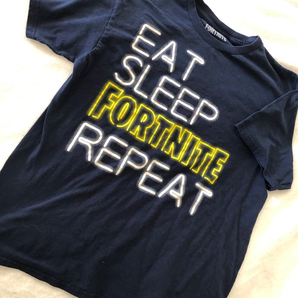 FORTNITE Boys XL blue short sleeve Tshirt,